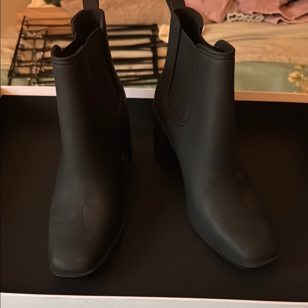 Jeffrey Campbell Black Ankle Boots Chelsea Style